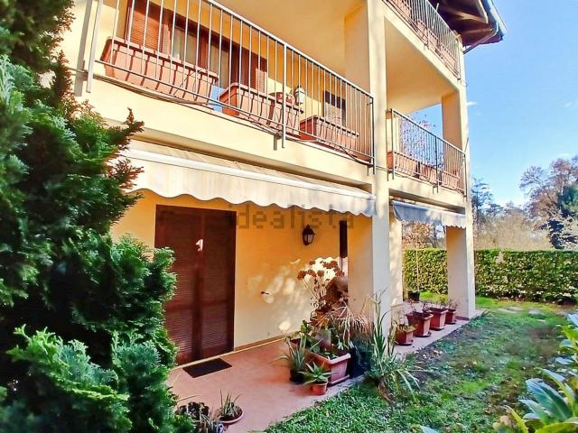 Appartamento in vendita a Sesto Calende, Lombardia