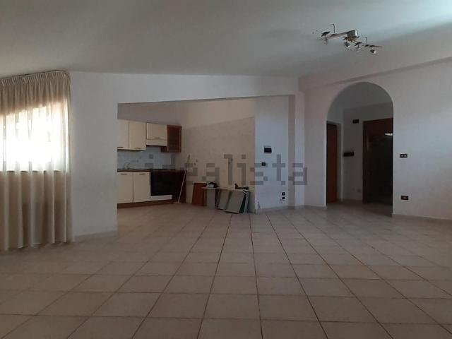 Appartamento in vendita a Calabria, Reggio Calabria