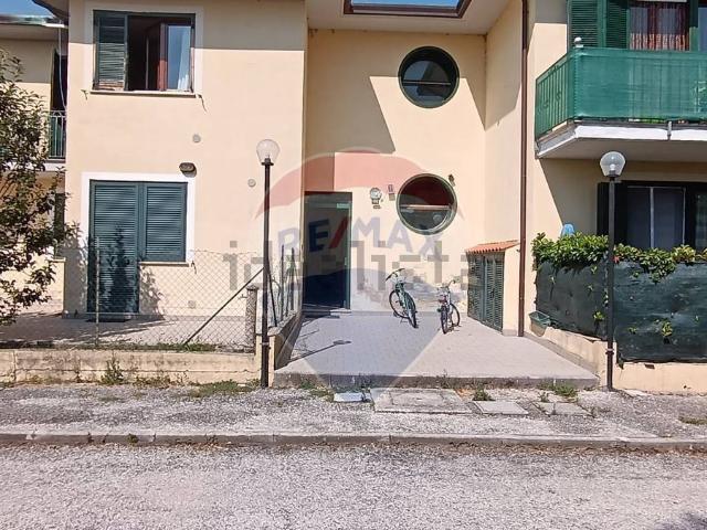 Appartamento in vendita a Fossato Di Vico, Umbria
