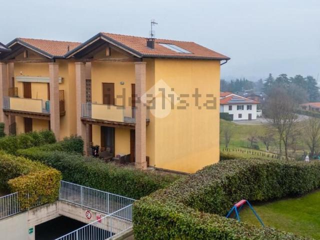 Appartamento in vendita a Langhirano, Reggio Emilia