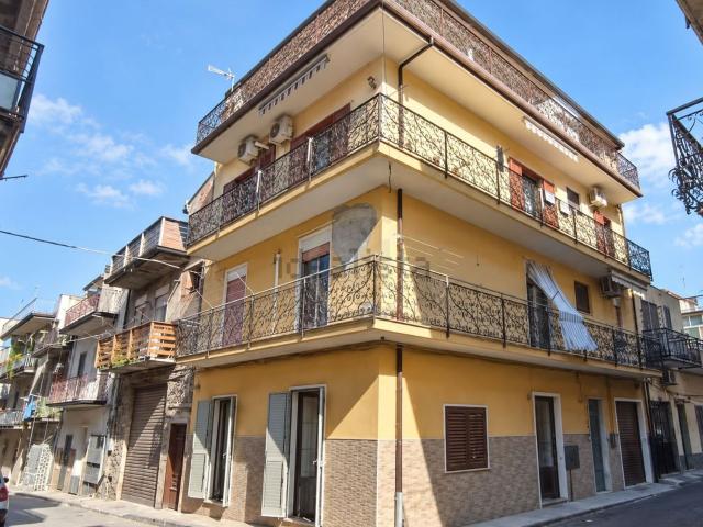 Appartamento in vendita a Paternò, Sicilia