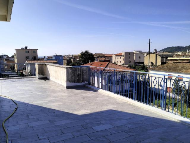 Attico in vendita a Scauri, Minturno
