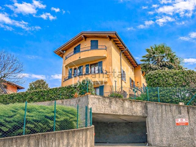 Appartamento in vendita a Camnago Faloppio, Lombardia
