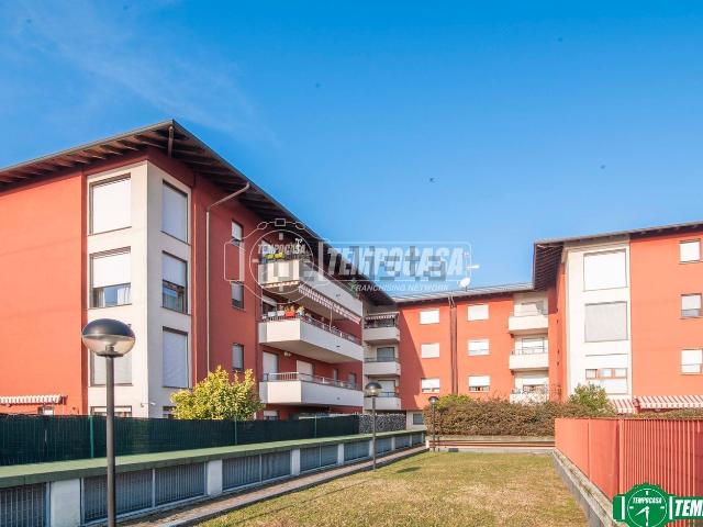 Appartamento in vendita a Canegrate, Lombardia