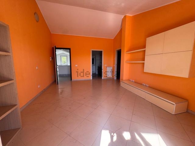 Appartamento in vendita a Follo, Liguria