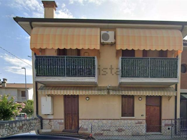 Appartamento in vendita a Longare, Veneto