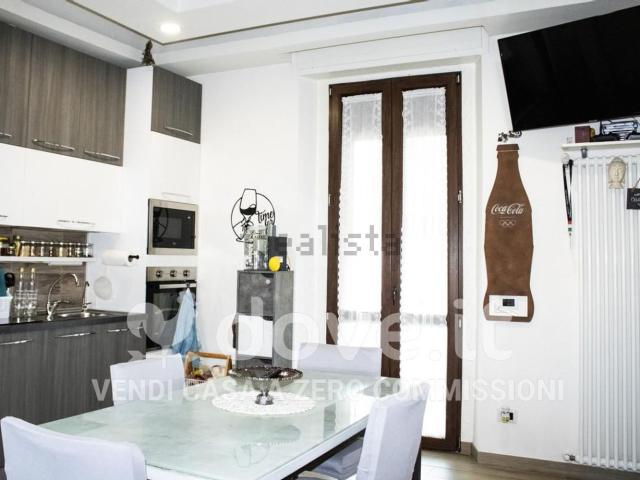 Appartamento in vendita a Biassono, Lombardia