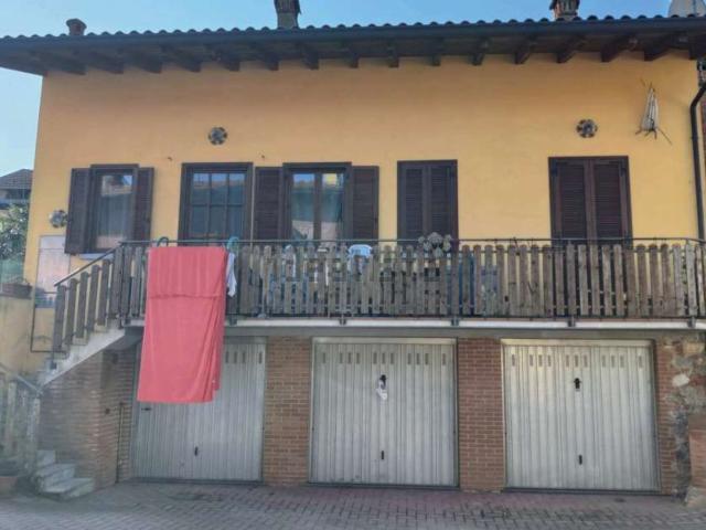 Appartamento in vendita a Varallo Pombia, Novara