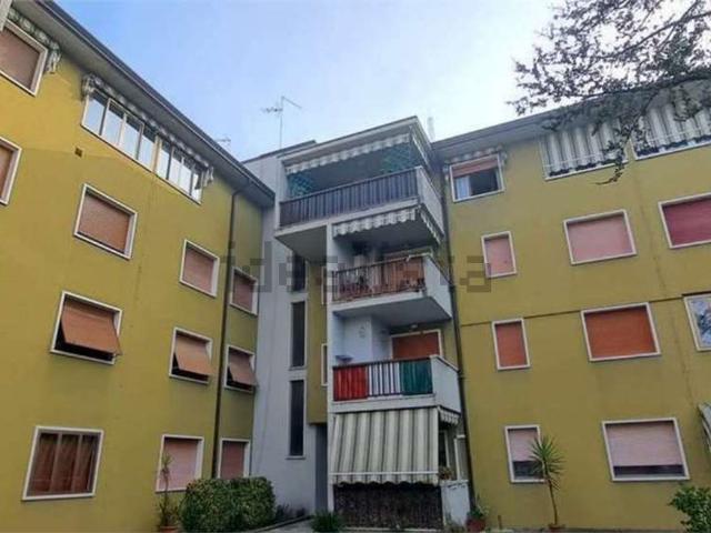Appartamento in vendita a Prata Di Pordenone, Friuli-Venezia Giulia