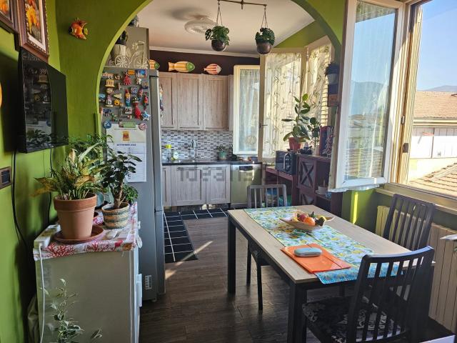 Appartamento in vendita a Prato, Toscana