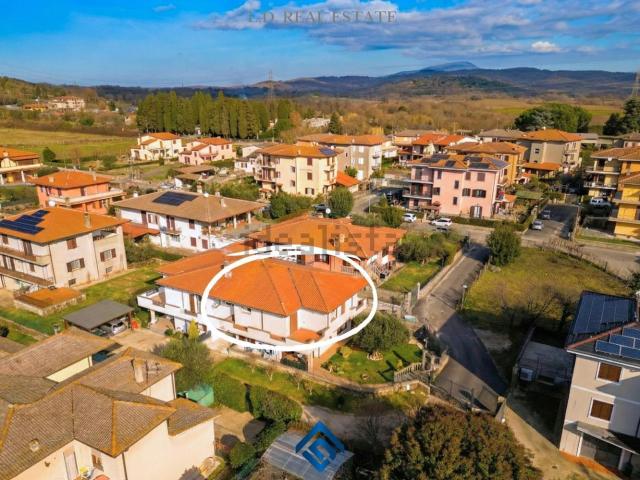 Appartamento in vendita a Vejano, Lazio
