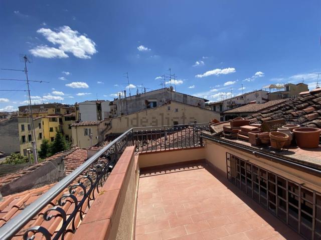 Appartamento in vendita a San Frediano, Firenze