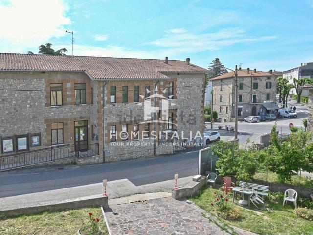 Appartamento in vendita a Baschi, Terni