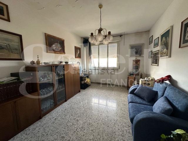 Appartamento in vendita a Collesalvetti, Toscana