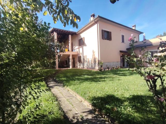 Appartamento in vendita a Santo Chiodo, Spoleto