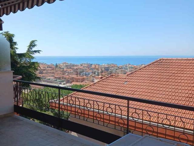 Attico in vendita a Ventimiglia, Liguria