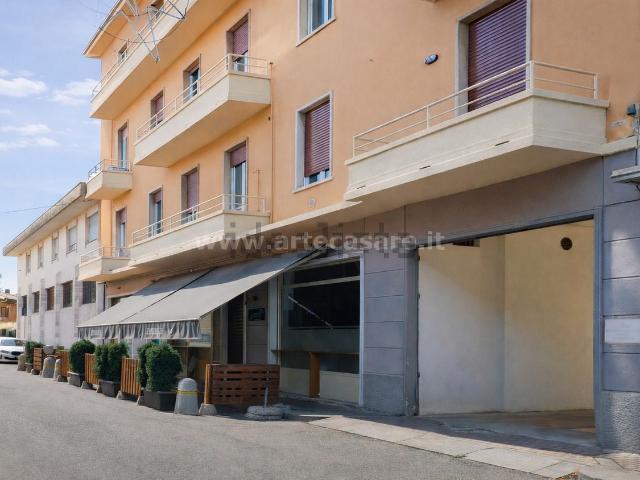 Appartamento in vendita a Samarate, Lombardia