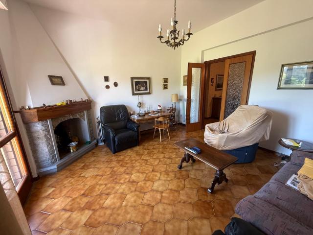Appartamento in vendita a Barberino Di Mugello, Toscana
