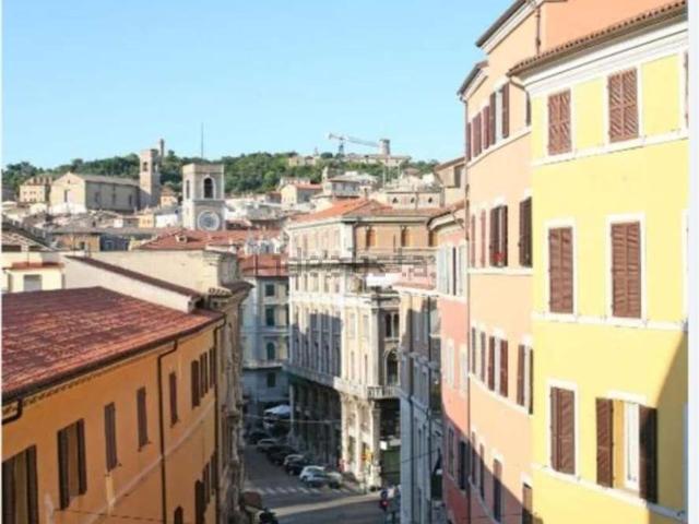 Appartamento in vendita a Capodimonte, Marche