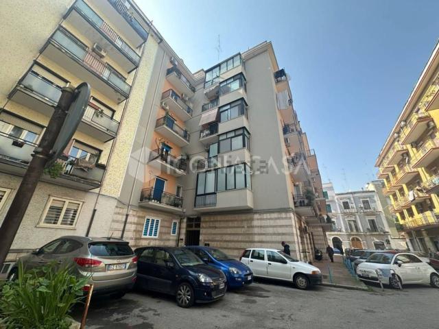 Appartamento in vendita a Municipio 1, Puglia