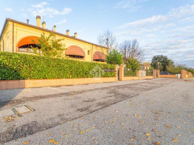 Appartamento in vendita a Ferrara, Reggio Emilia