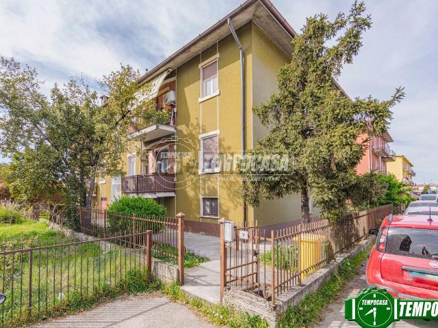 Appartamento in vendita a Linarolo, Lombardia