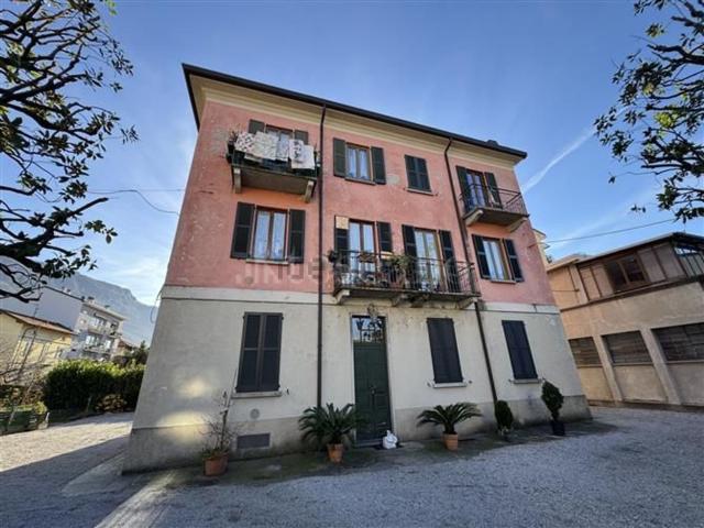 Appartamento in vendita a Pescarenico, Lecco