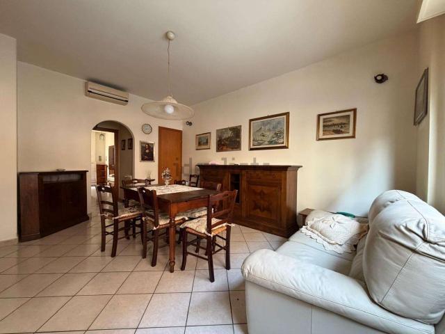 Appartamento in vendita a Lecchi, Toscana