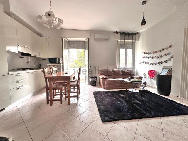 Appartamento in vendita a Carpaneto Piacentino, Reggio Emilia