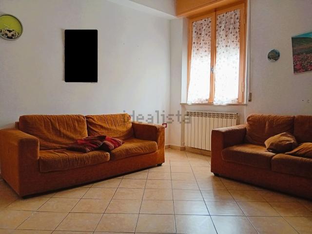 Appartamento in vendita a Felcioni, Marche