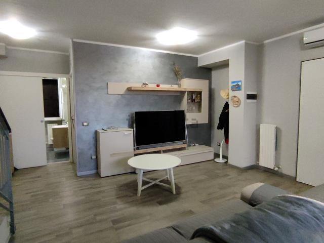 Appartamento in vendita a Re, Reggio Emilia