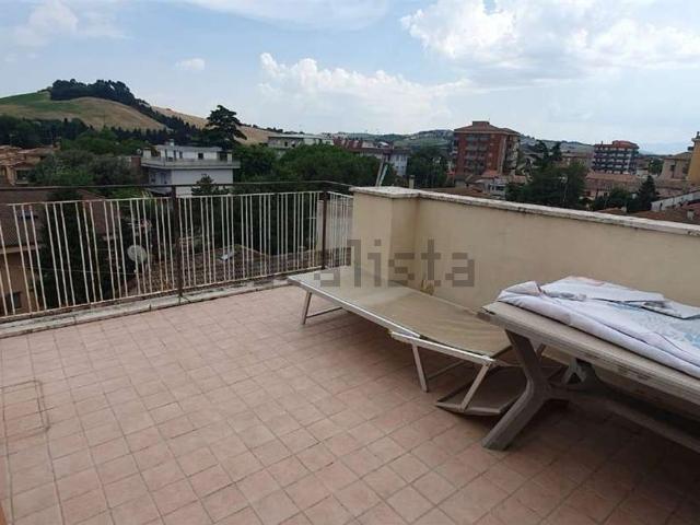 Appartamento in vendita a Castelferretti, Falconara Marittima