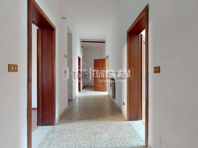 Appartamento in vendita a Ostiglia, Lombardia