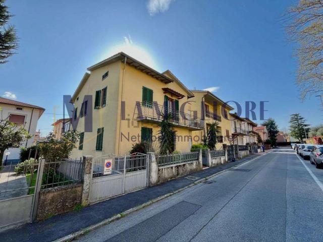 Appartamento in vendita a Montale, Toscana