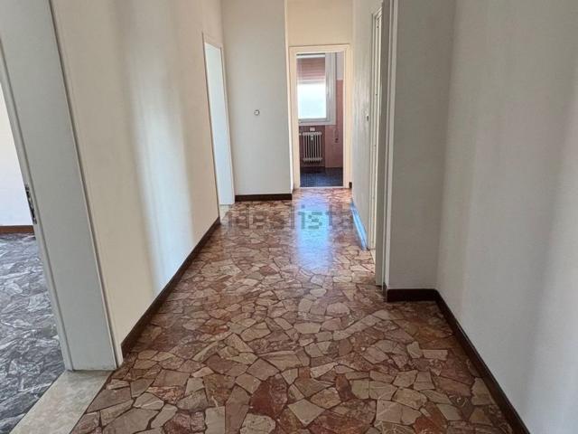 Appartamento in vendita a Mestre-Carpenedo, Venezia