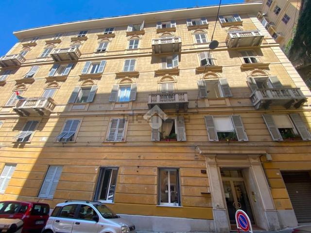 Appartamento in vendita a Centro Est, Serra Riccò