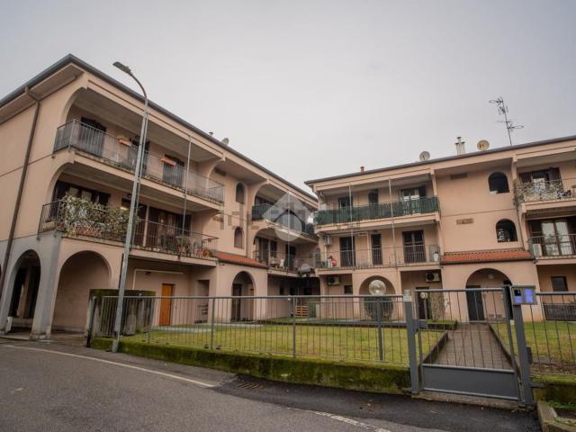 Appartamento in vendita a Albiate, Lombardia