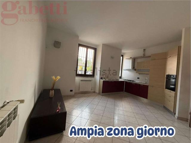 Appartamento in vendita a Monguzzo, Lombardia