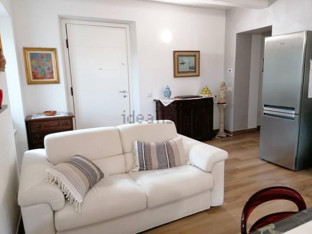 Appartamento in vendita a Molinaccio, Marche