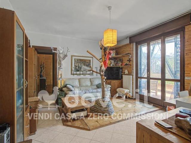 Appartamento in vendita a Carpiano, Lombardia