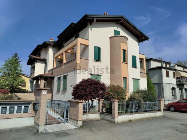 Appartamento in vendita a Terra di Mezzo, Re