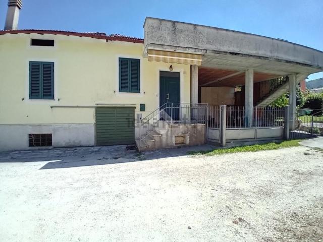 Appartamento in vendita a Castello di Baiano, Spoleto