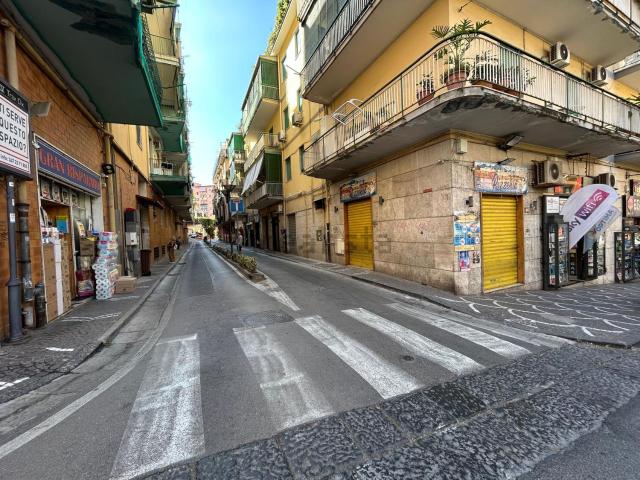 Appartamento in vendita a Portici, Napoli