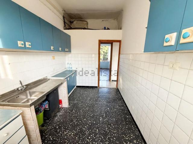 Appartamento in vendita a Pra', Genova