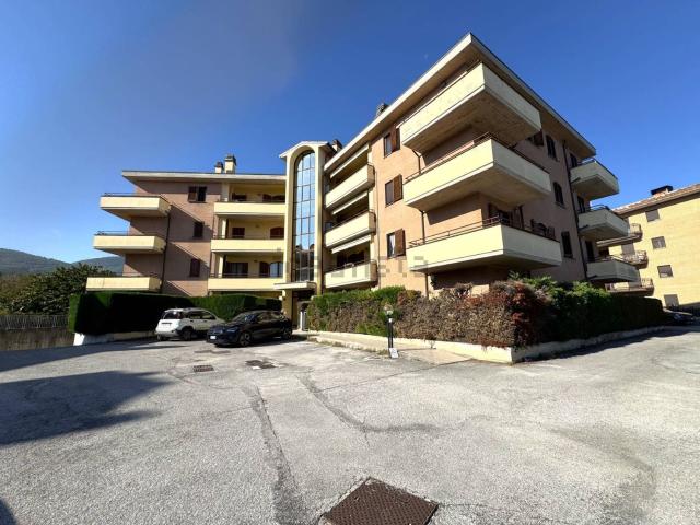 Appartamento in vendita a Borgo 3, Fabriano