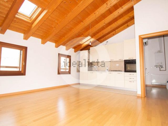 Appartamento in vendita a Cadoneghe, Veneto