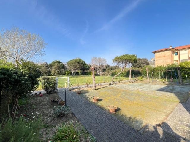 Appartamento in vendita a Calambrone, Pisa