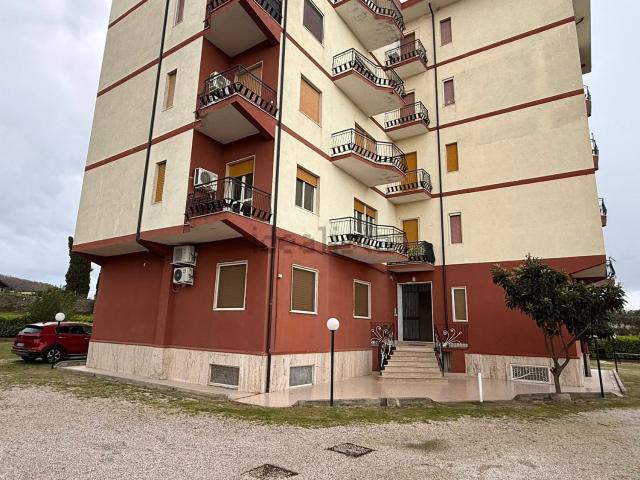 Appartamento in vendita a Capaccio, Campania
