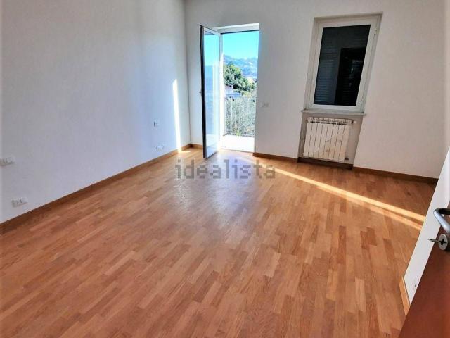 Appartamento in vendita a Montepertico, La Spezia