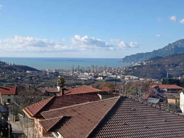Attico in vendita a Salerno, Campania
